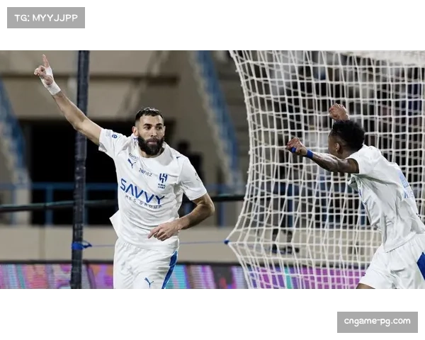 本泽马正式转会利雅得新月，沙特联赛格局重塑